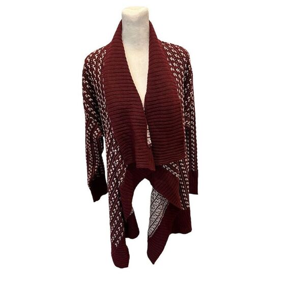 Romeo & Juliet Couture Women's Burgundy Geometric Cardigan Sweater M - Picture 1 of 12